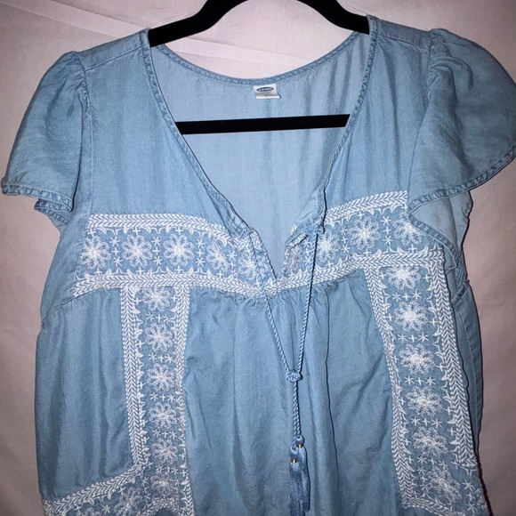Old Navy Light Blue Midi Dress with White Embroidery - Picture 3 of 9